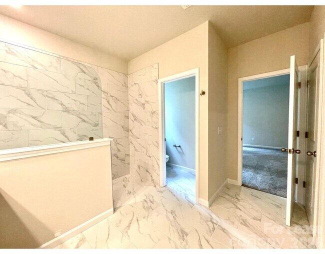 Building Photo - 8234 Merryvale Ln