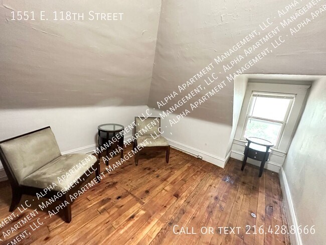 Building Photo - 1551 E 118th St