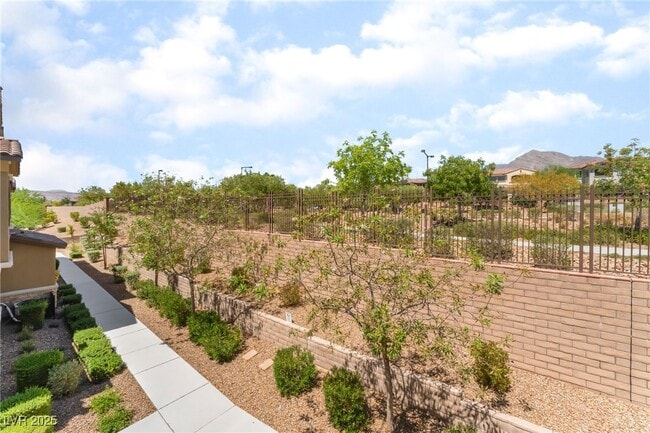 Building Photo - 161 Lomita Heights Dr