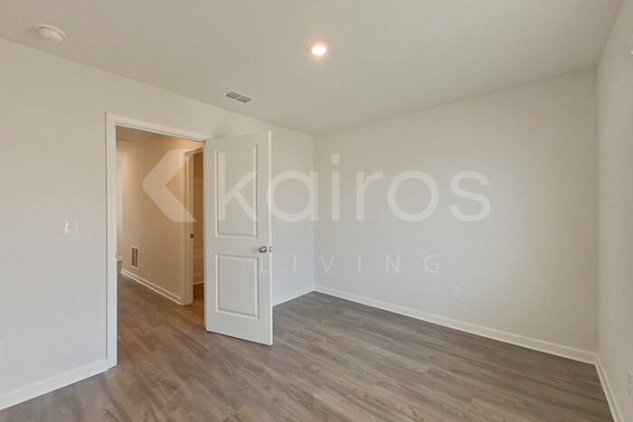 Building Photo - 339 Ironwood Ct