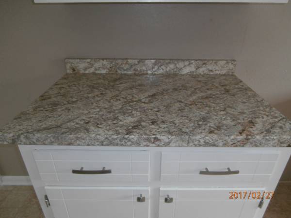 Building Photo - 1105 Reynolds Rd