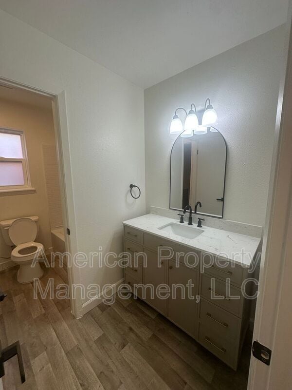 Building Photo - 2320 S 84th E Ave