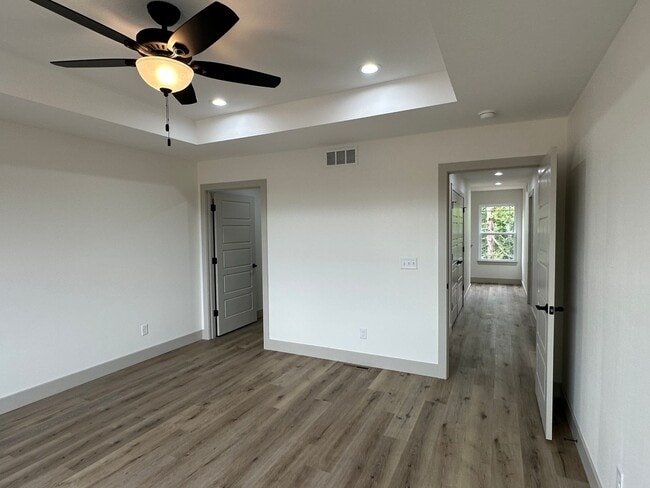 Building Photo - BRAND NEW 4 BED 3 BATH in WAYNESVILLE