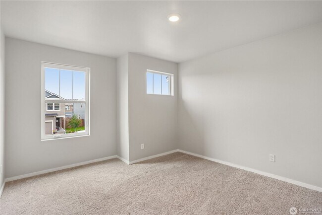 Building Photo - 18772 Lipoma Pl E