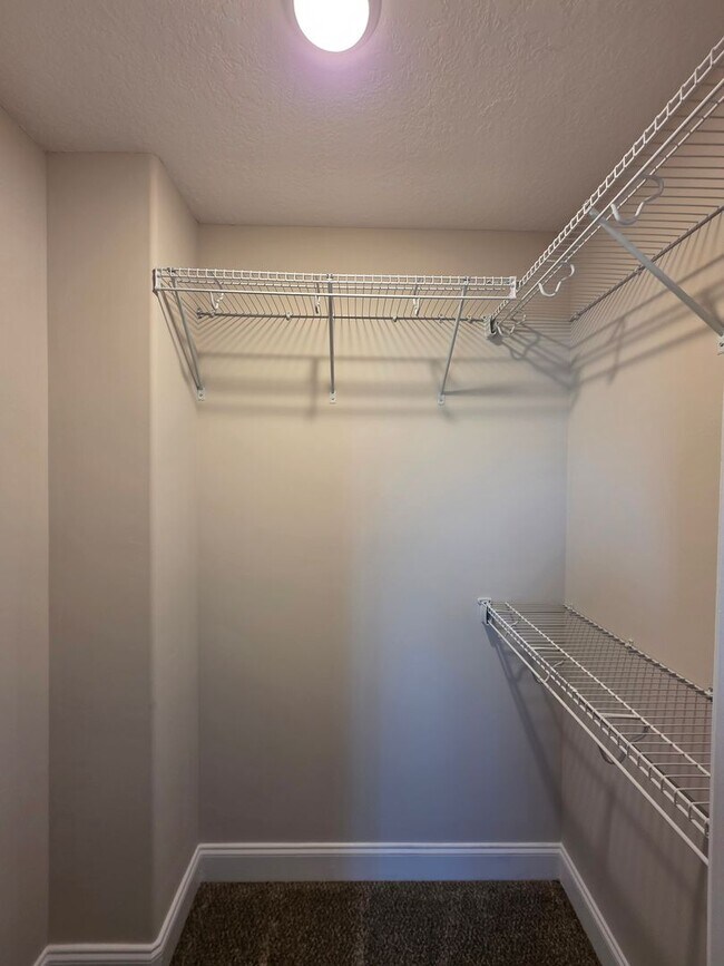 Building Photo - $250 OFF Move In Special!