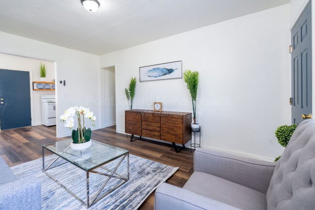 Building Photo - 859 S Beverly St