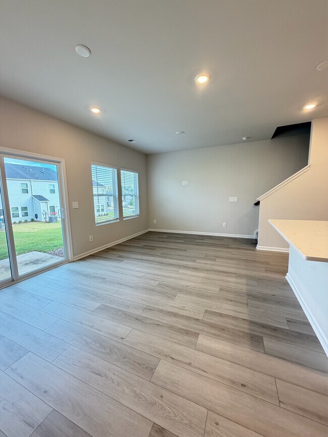 Building Photo - 5530 Worrell Wy