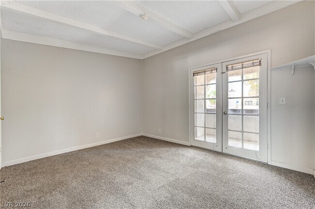 Building Photo - 6149 W Oakey Blvd