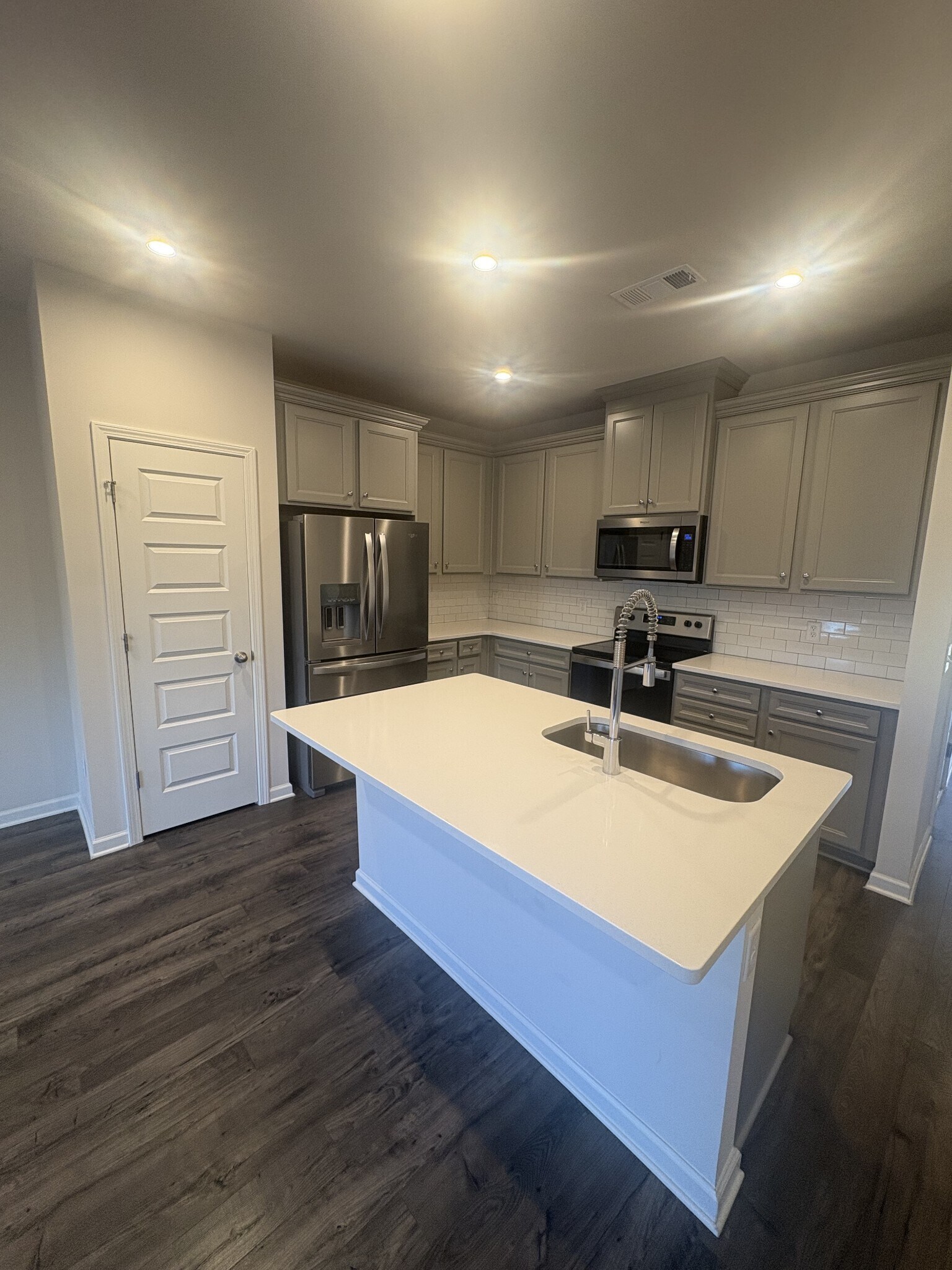 Building Photo - 106 Brighton Ln