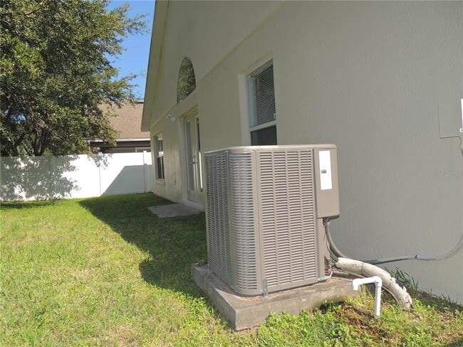 Building Photo - 10006 Brodbeck Blvd