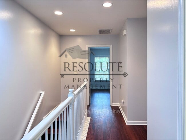 Building Photo - 3116 Rapid Falls Rd