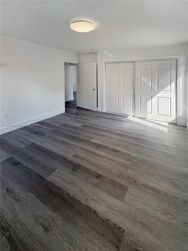 Building Photo - 852 SW 1st St