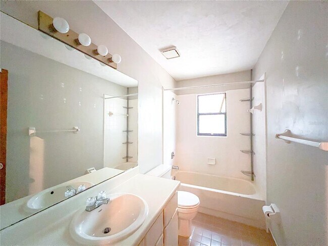 Building Photo - 720 SW 77th Terrace