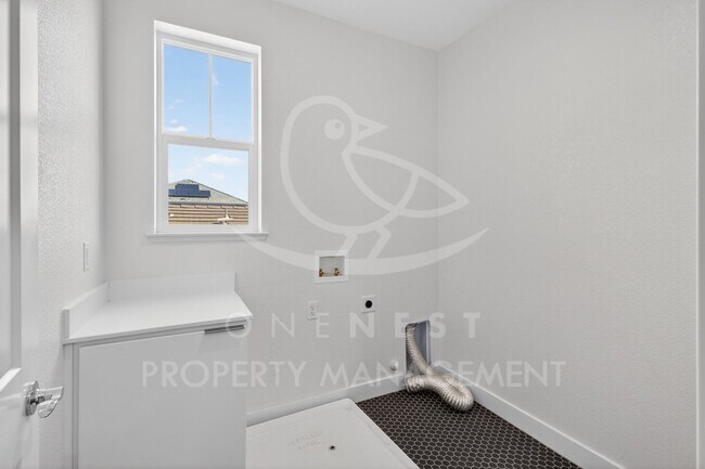 Building Photo - **move in 5/1 $500 off first months rent** Desirable Twelve Bridges Home | 4 bed 3.5 bath