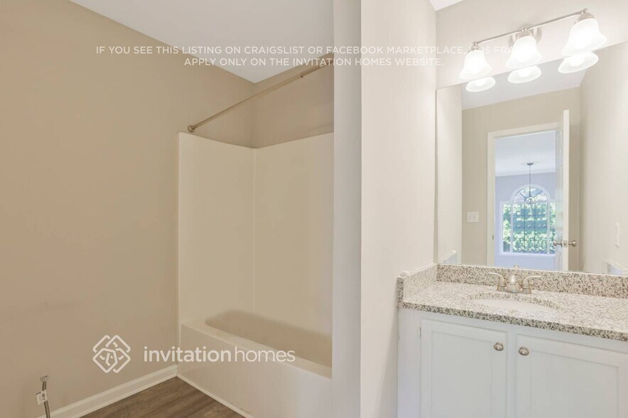 Building Photo - 2617 Lone Oak Trail