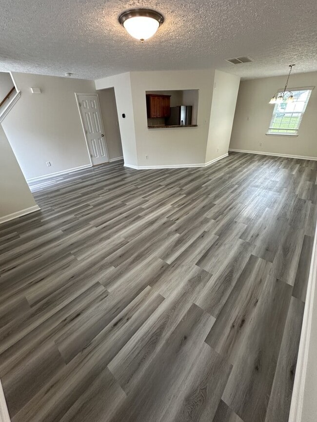 Building Photo - 3120 Slippery Elm Dr