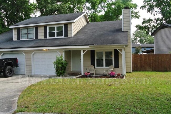 Building Photo - 138 Holland Park Cir
