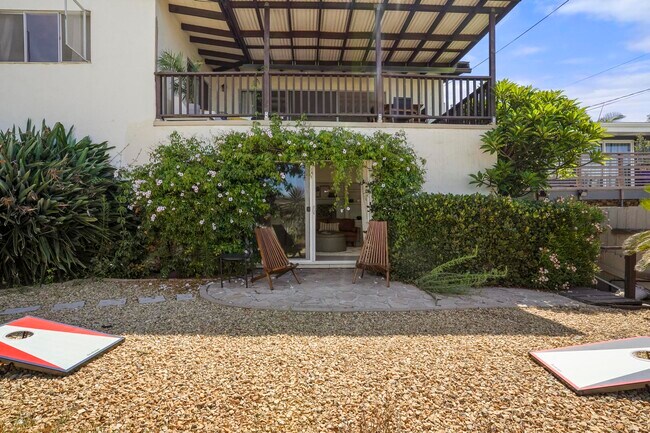 Building Photo - 3640 Princeton Ave