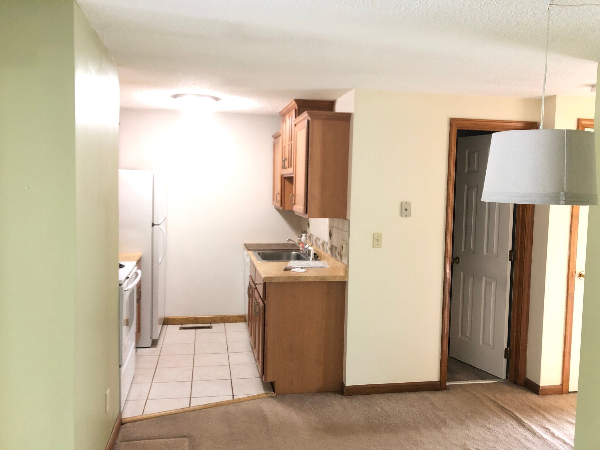 Building Photo - 4615 Chestnut Ridge Rd