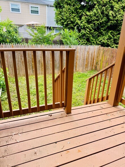 Rear Deck - 12349 Boncrest Dr