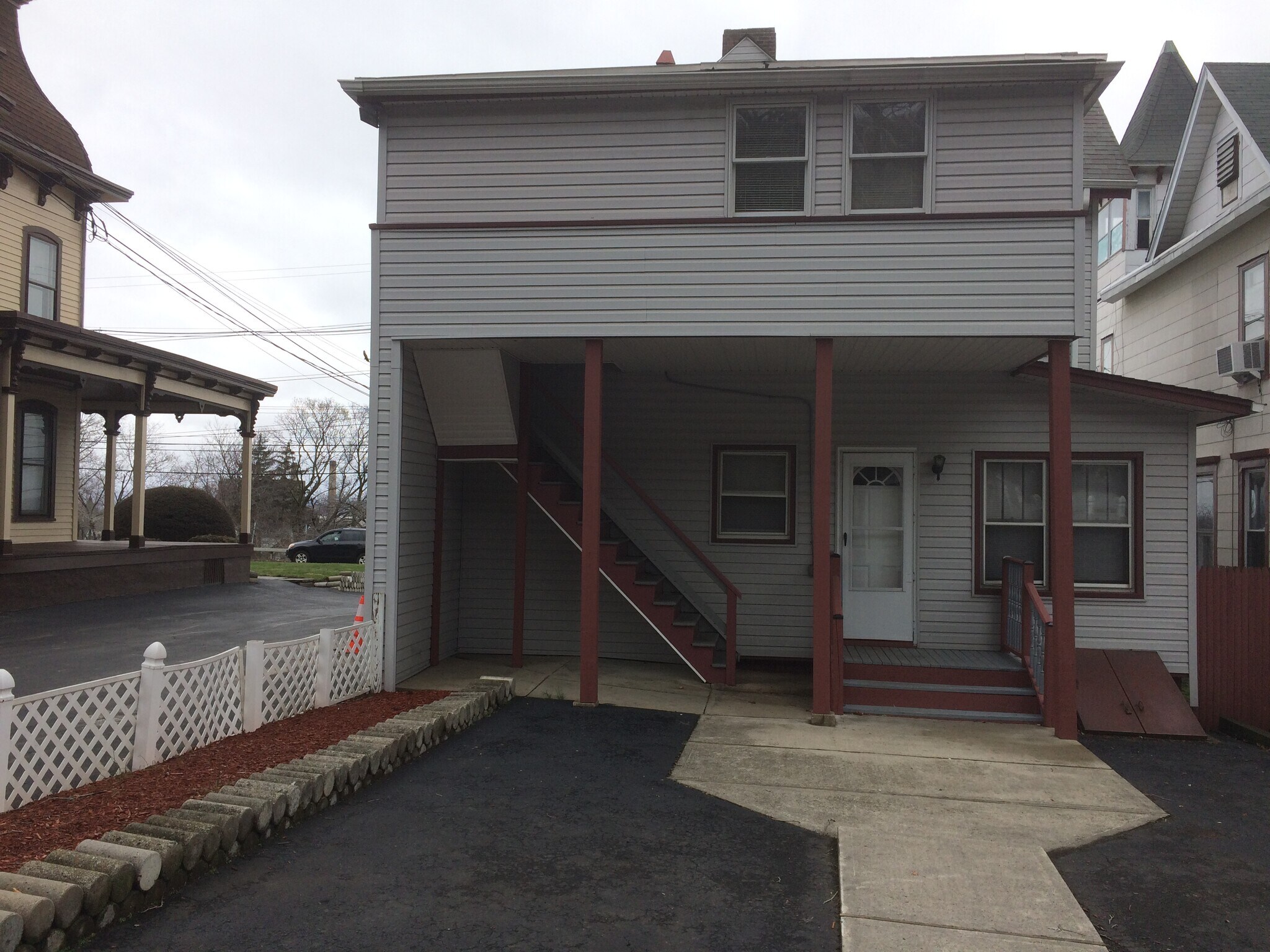 Building Photo - 47 Conger Ave
