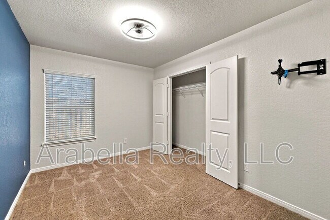 Building Photo - 11641 Claudette St