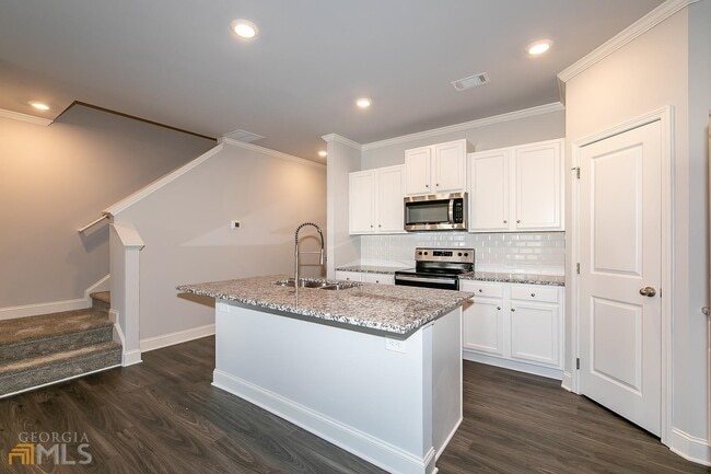 Building Photo - 5231 Pinnacle Walk Dr