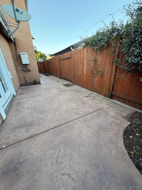 Building Photo - 480 Park Way