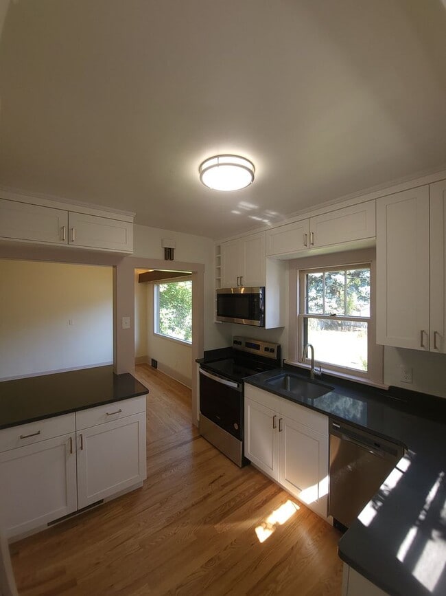 Building Photo - Cozy Home in Historic Bozeman