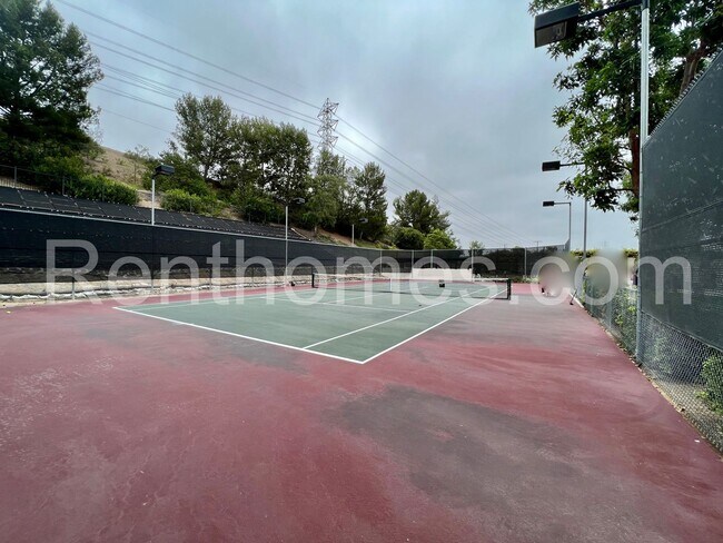 Building Photo - 2119 Palo Alto Dr