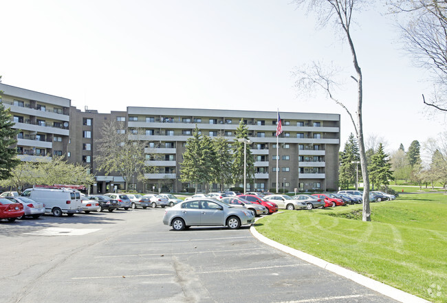 Building Photo - Walled Lake Villas  Tower