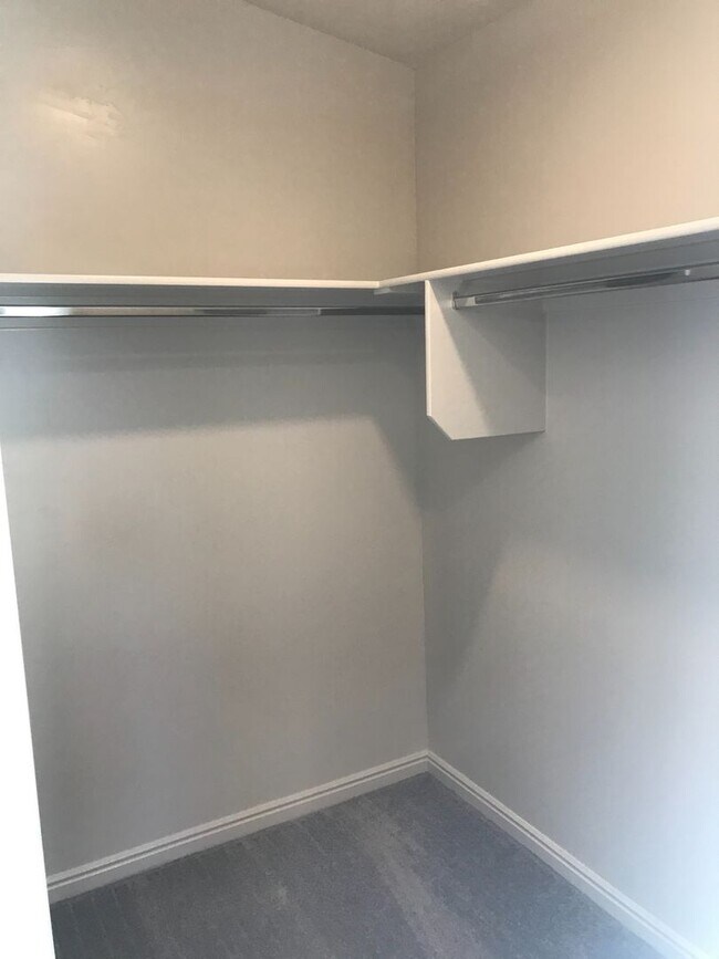 Building Photo - Beautiful Like New 4 bedroom home in Washington Fields!