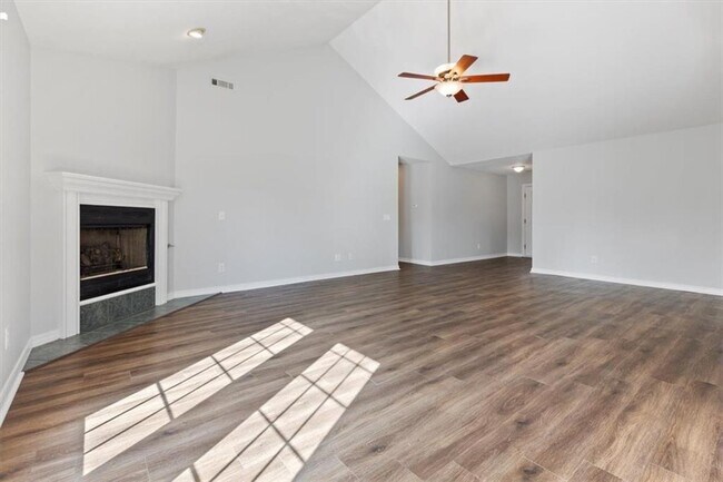 Building Photo - 2317 N Brandi Ave