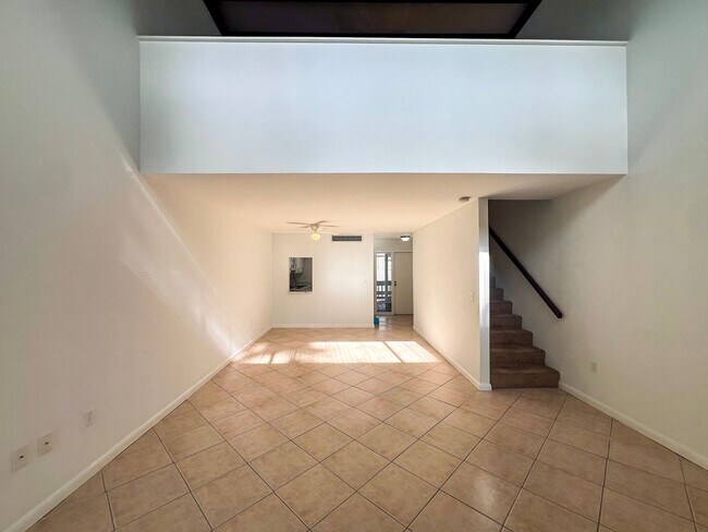 Building Photo - 605 SW 75th St