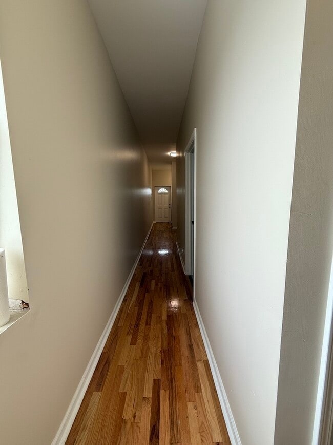 Building Photo - 3478 S Archer Ave