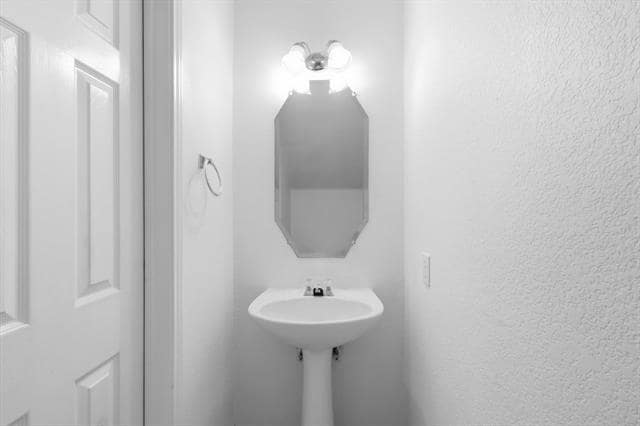 Building Photo - 11186 Still Hollow Dr