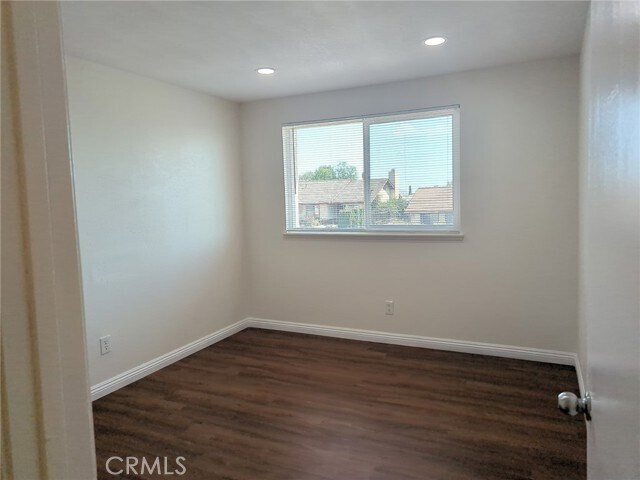 Building Photo - 24622 Skyland Dr