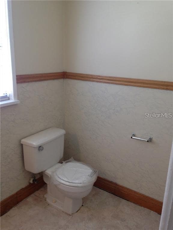 Building Photo - 33753 Camerton Rd