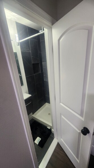 Building Photo - 3512 Holmes Ave