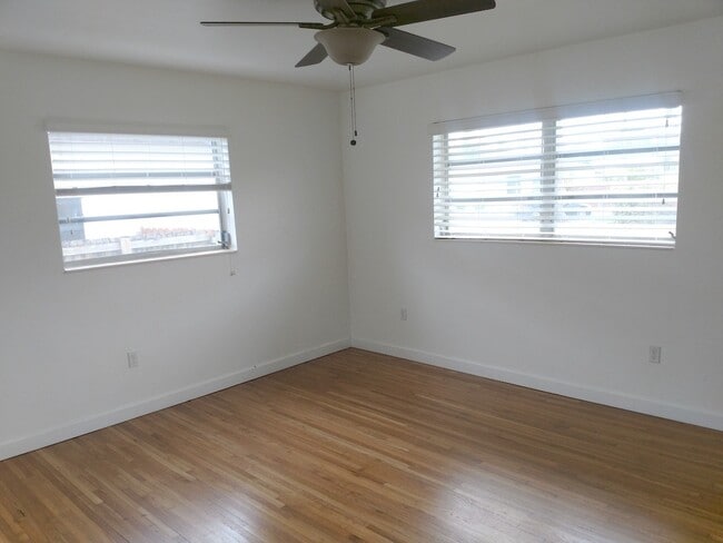 Building Photo - Beautiful renovated 3/2 home in Westchester