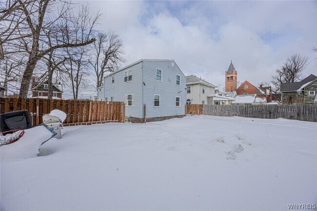 Building Photo - 1629 10th St