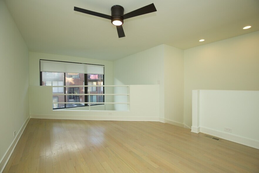 Building Photo - 843 W Grace St