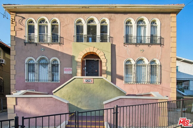 Building Photo - 1267 Vin Scully Ave