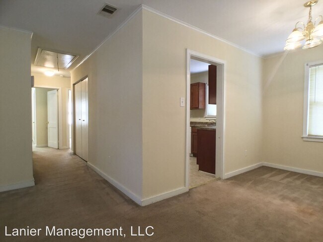 Building Photo - 3 br, 1 bath House - 249 Birchfield Dr
