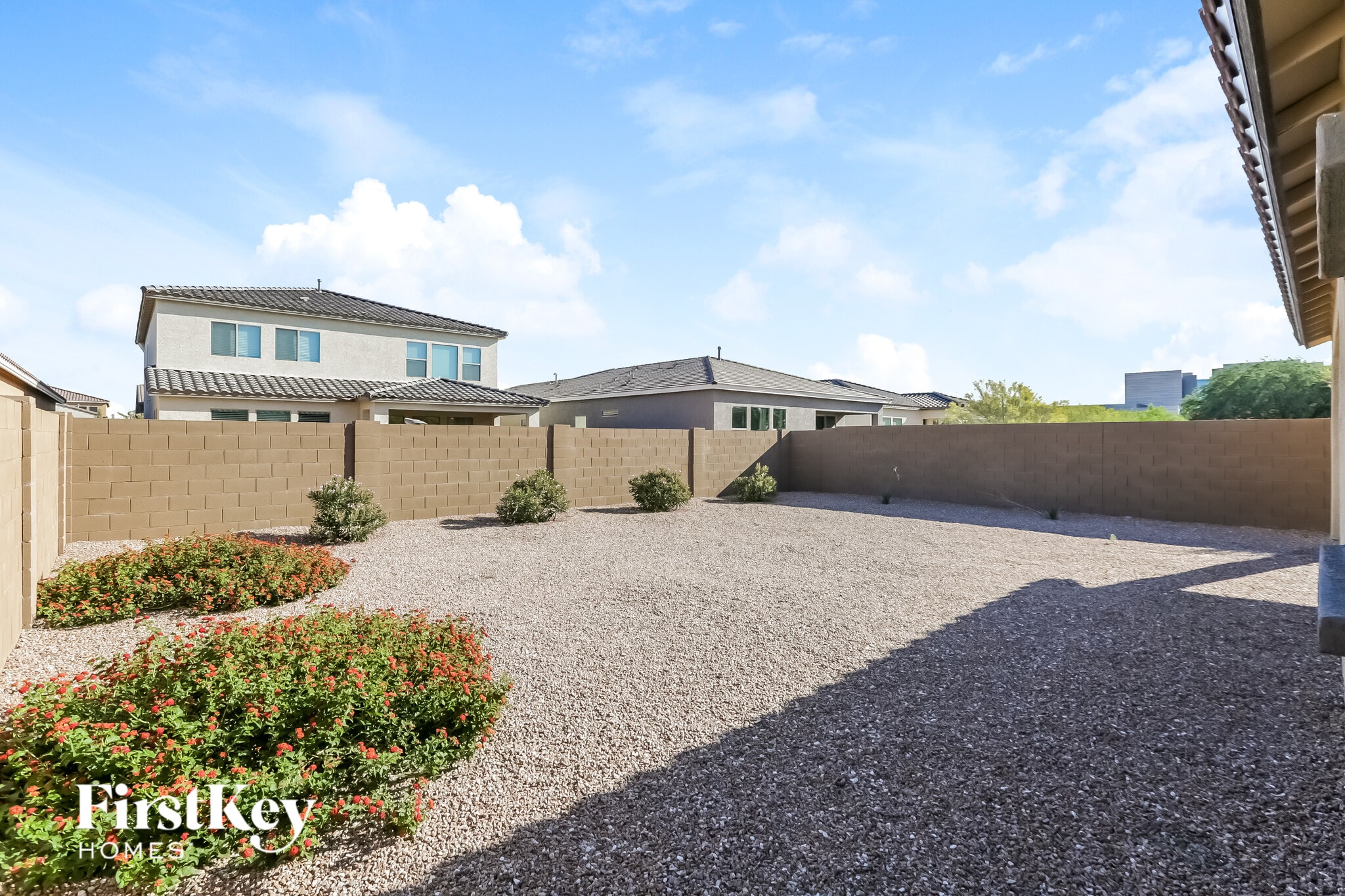 Building Photo - 296 W Powell Dr