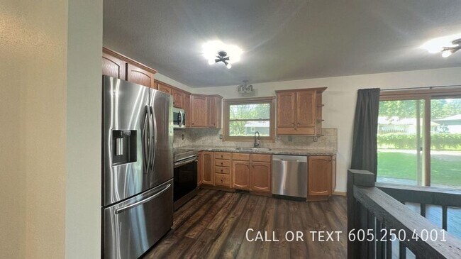 Primary Photo - Spacious, Stylish, and Convenient Living