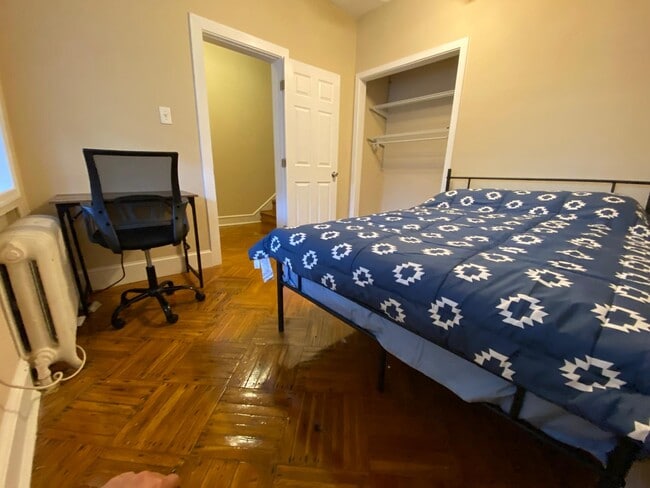 Building Photo - 4003 8th St NW