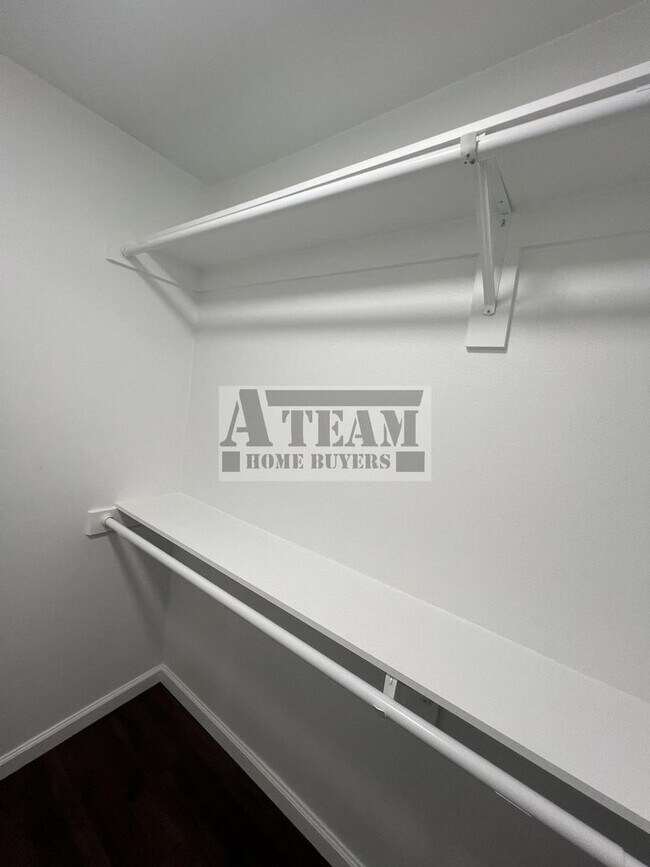 Building Photo - Remodeled 2 Bed 1 Bath in Mabank