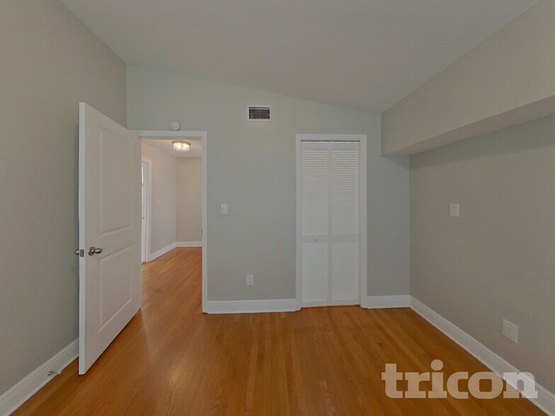 Building Photo - 1230 Kapok Kove Cir