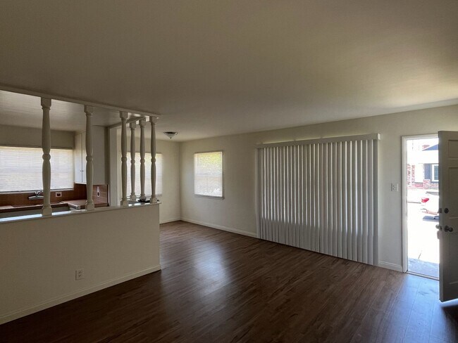 Building Photo - Three bedroom house in Lakewood ready for ...
